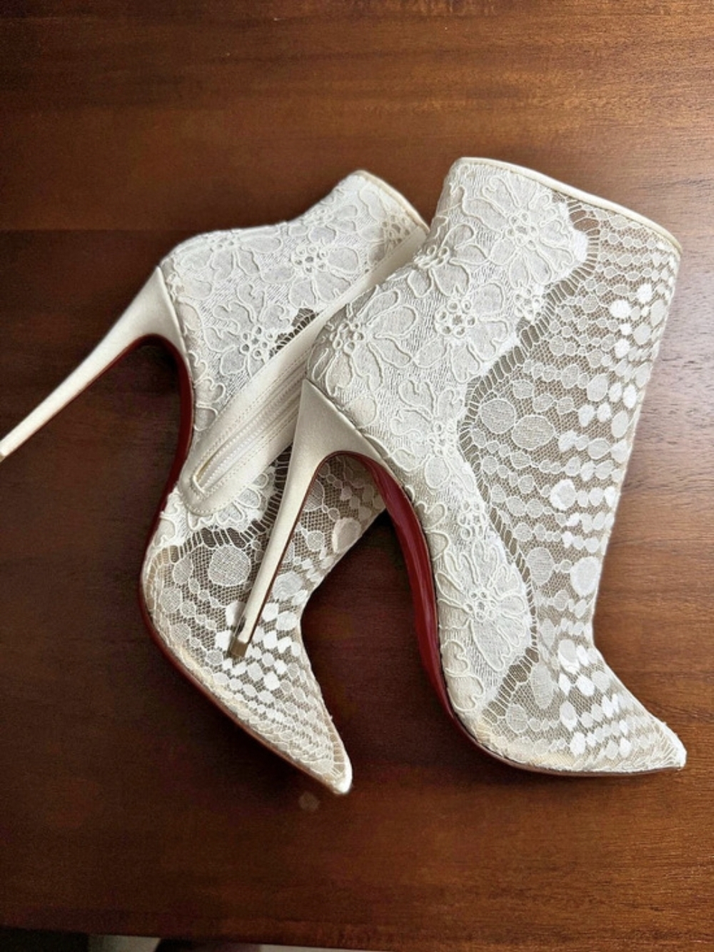 Christian Louboutin Gipsybootie 100 Retlace Wavy Floral Heels EU 36